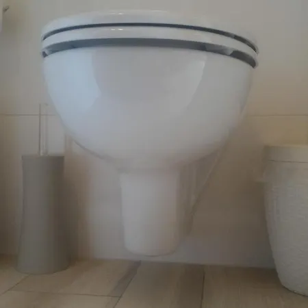 Direct Piscine Bed & Breakfast Talence