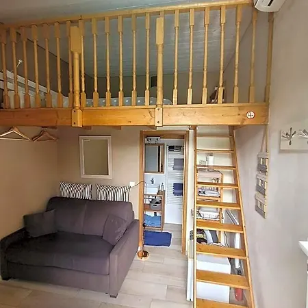 Direct Piscine Bed & Breakfast 3*